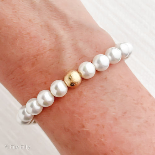 GOLDEN MOTHER OF PEARL BRACELET