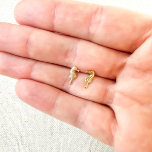 GOLD SEAHORSE STUDS