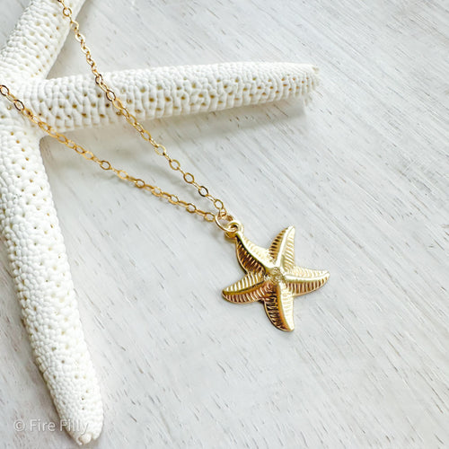 GOLDEN SEA STAR NECKLACE