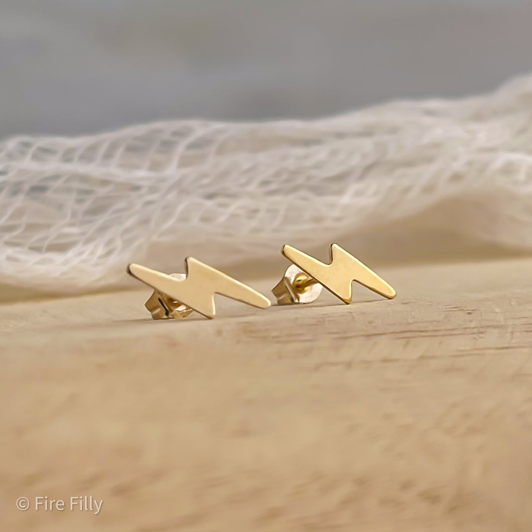 LIGHTENING BOLT STUDS