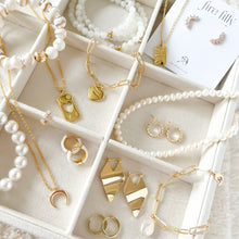 Load image into Gallery viewer, GOLDEN WAVE EARRINGS